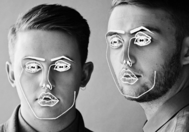 Disclosure ft. Gregory Porter – Holding On (Live at Wild Life)